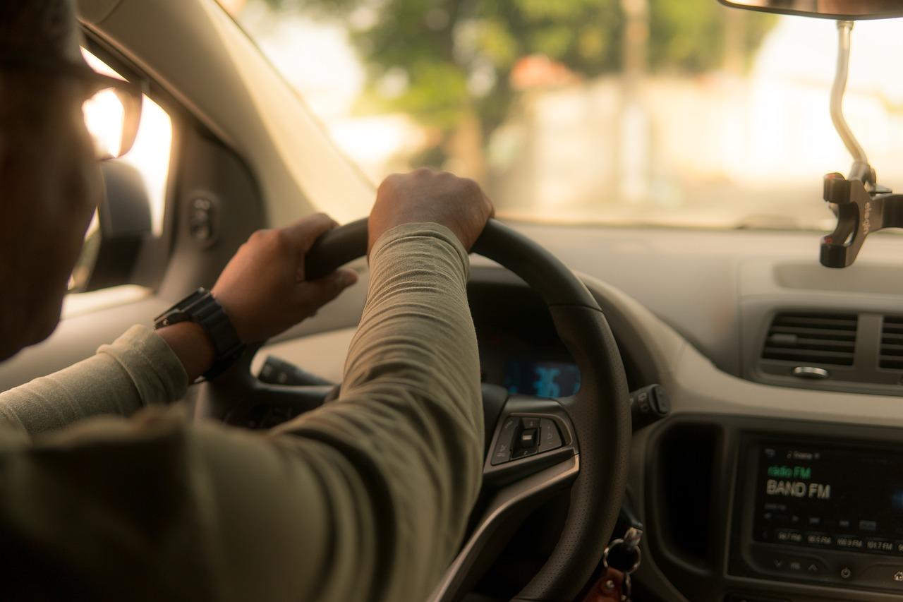 Uber y Los Angeles Yellow Cab se unen para mejorar el transporte en el sur de California