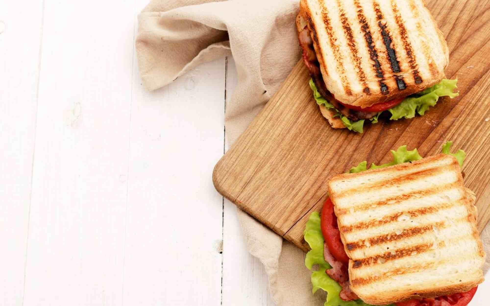 Estos restaurantes de California tienen los mejores sándwiches de pollo frito