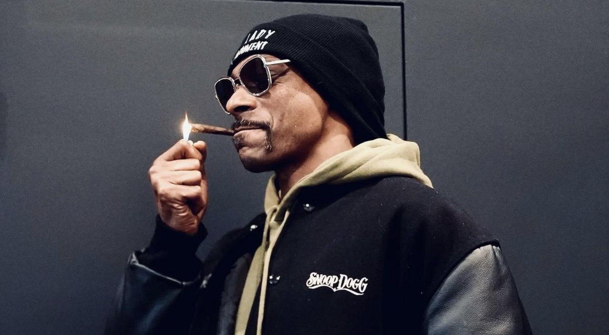 Snoop Dogg anuncia su decisión de dejar de fumar; causa confusión en redes sociales