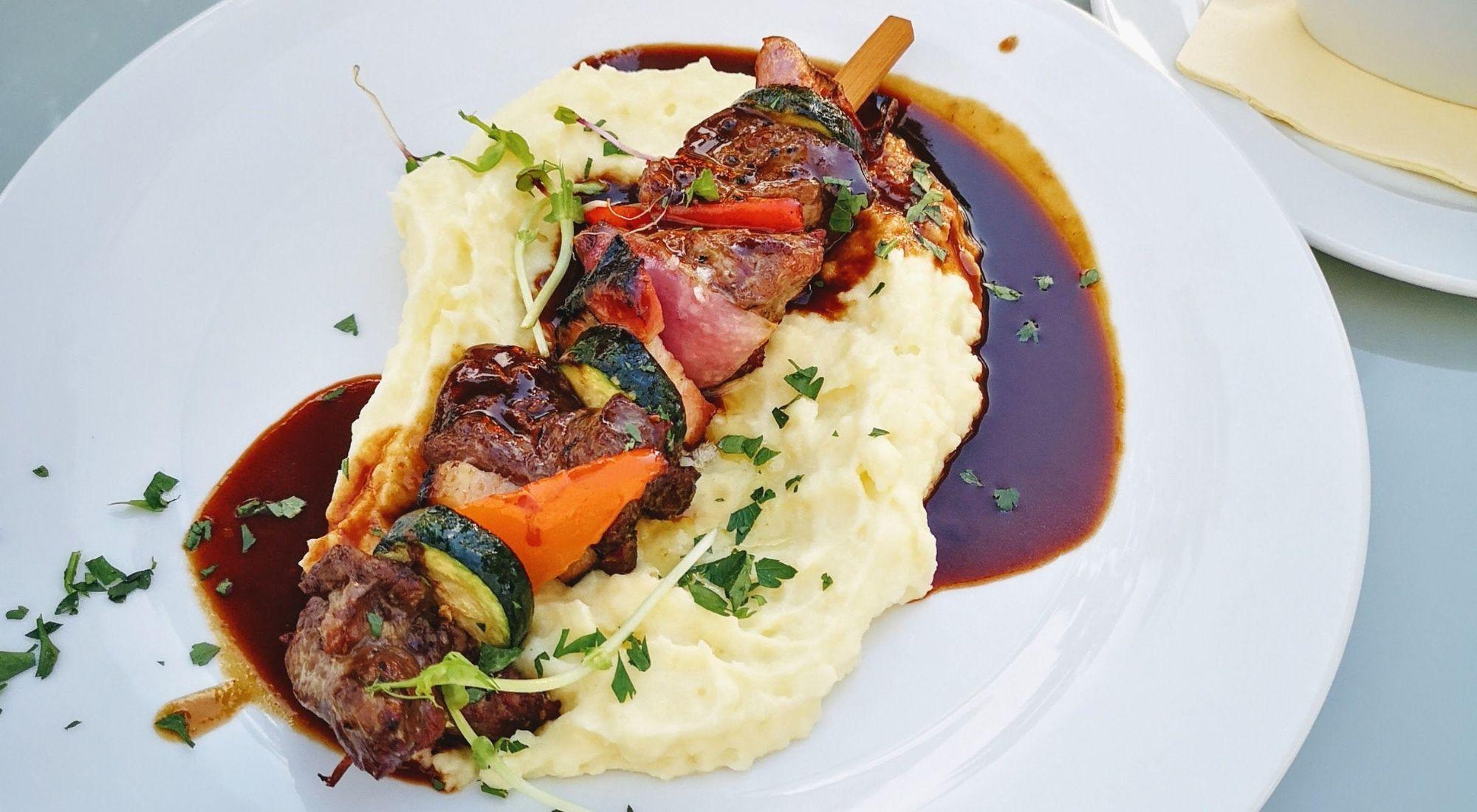 Descubre la gastronomía de Armenia en estos restaurantes de Los Ángeles
