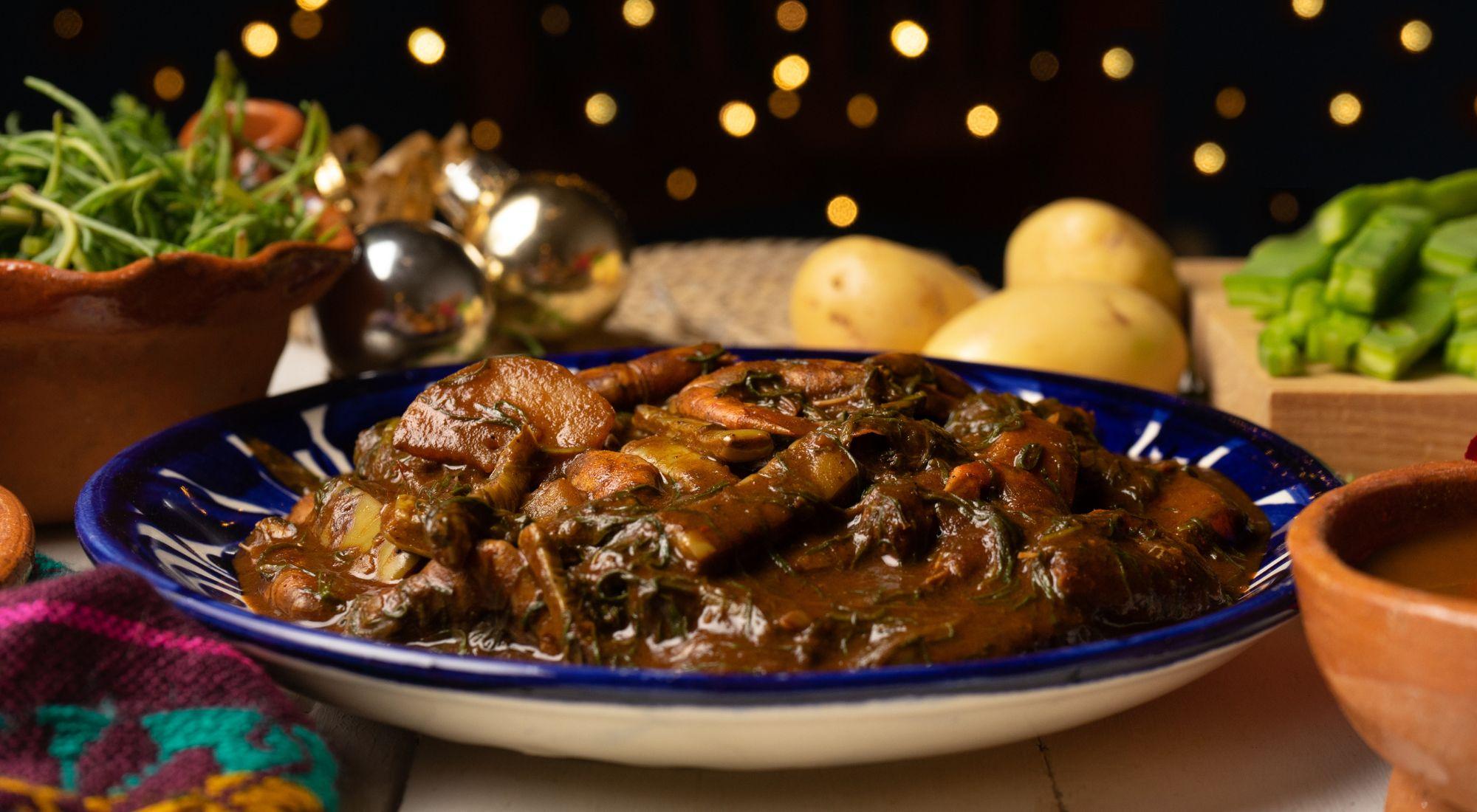 Las mejores recetas para Navidad: Romeritos con tortas de camarón