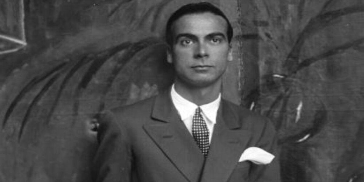 ¿Quién fue Cristóbal Balenciaga? 5 datos clave de su vida