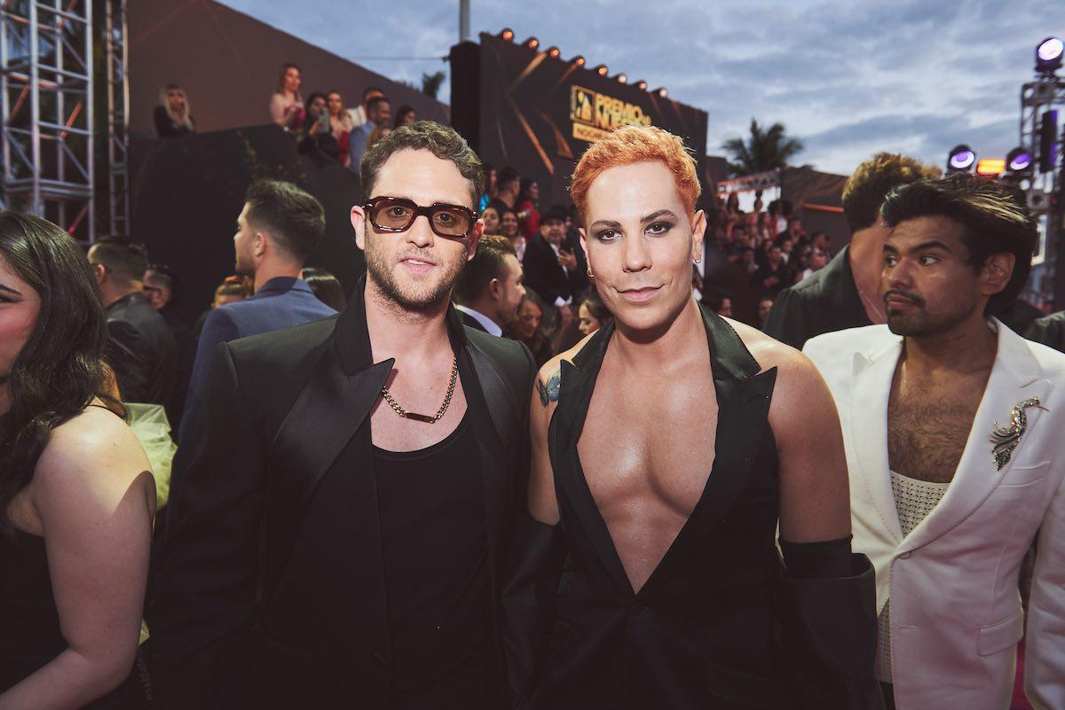 ¿Es en serio? Christian Chávez y Christopher Uckermann de RDB no pudieron entrar a los Premios Lo Nuestro…porque no les habían asignado mesa