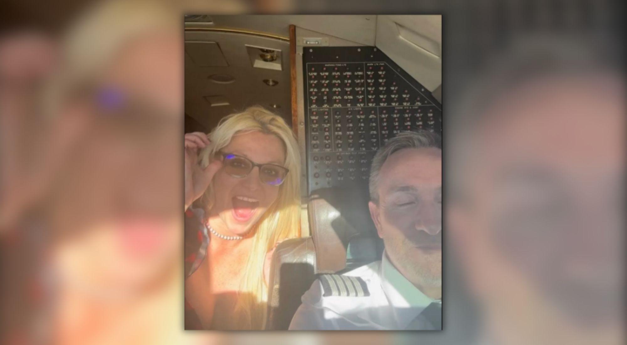 Britney Spears toma el control en el cielo: ¡Pilotea un avión privado durante su vuelo!