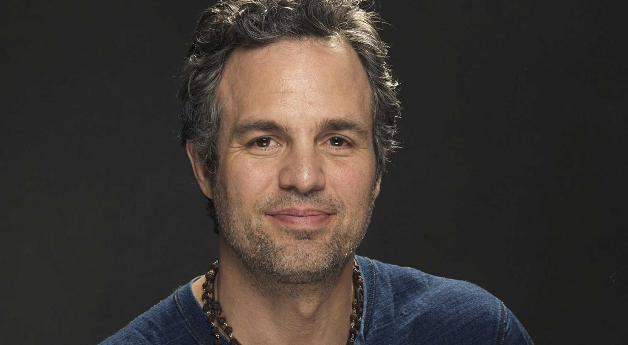 Mark Ruffalo brilla en Hollywood: Recibe su estrella y baila con Jennifer Garner