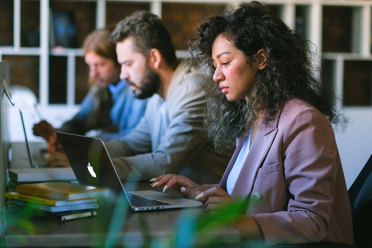 Emprendimientos y Negocios Pequeños: Encontrando tu Identidad Empresarial