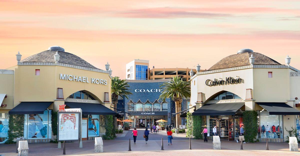 Outlets en Los Ángeles: Compra como las Estrellas Sin Gastar una Fortuna