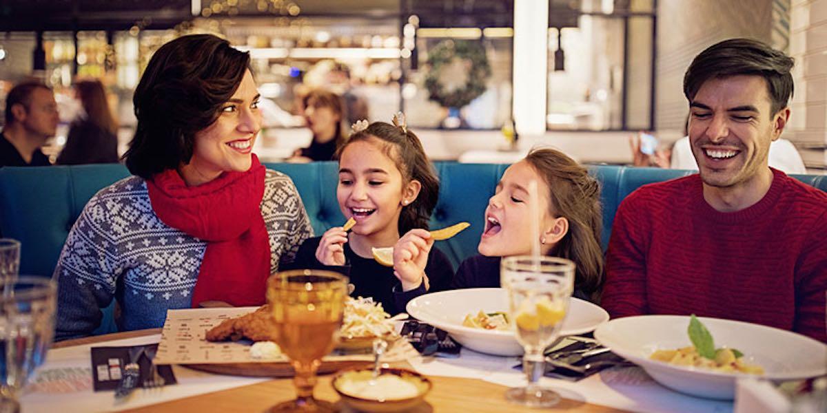 Encuentra el Lugar Perfecto para Comer en Familia en Los Ángeles