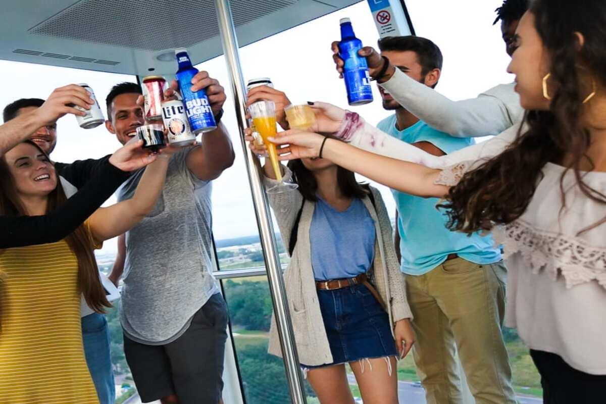 Sky Bar 360: el bar que te permite ver Orlando desde la altura