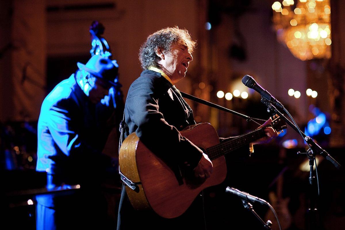 El Romance de Bob Dylan con México: Inspiración en el Desierto de Durango