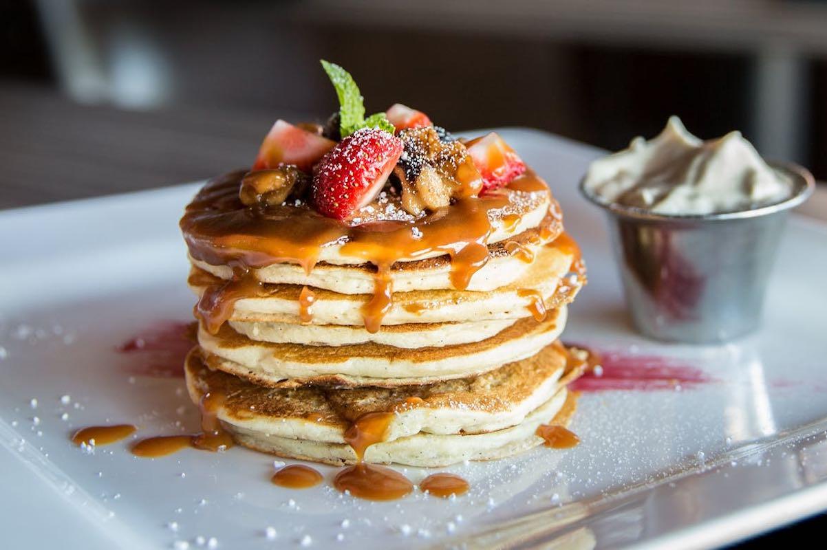 Cinco Lugares para Desayunar en Los Ángeles y Alrededores este Fin de Semana