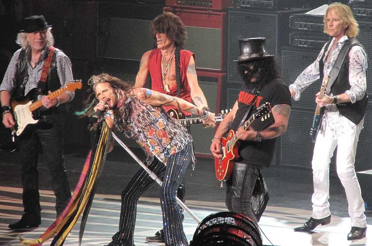 Steven Tyler y Aerosmith se Retiran de los Escenarios