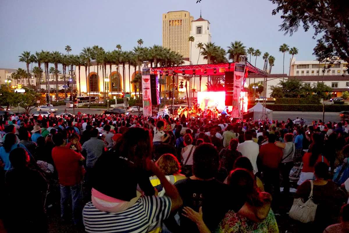 ¡Doble Sabor! La Feria de Los Moles Llega a Los Ángeles con Dos Días de Fiesta