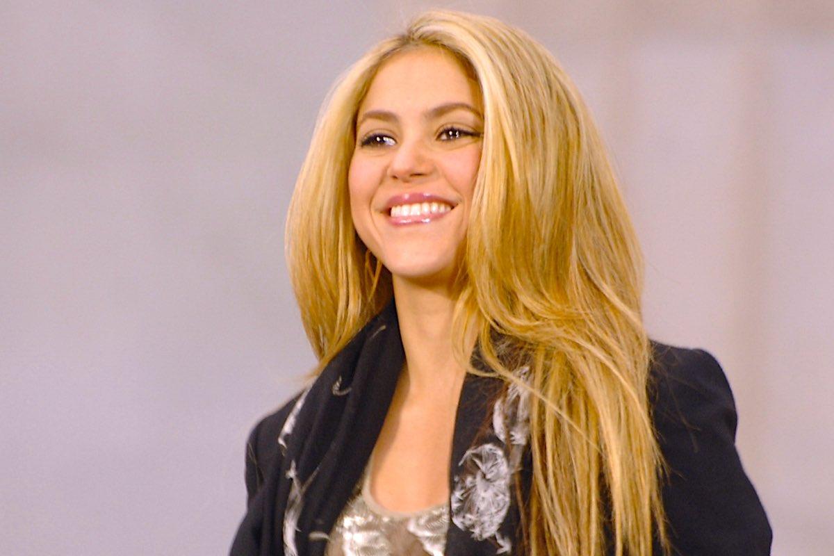 ¡El Lamborghini de Shakira puede ser tuyo! Lo va a REGALAR